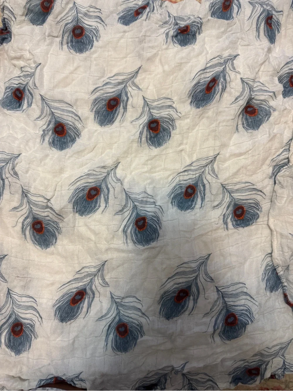 Aden & Anais Bamboo Muslin Peacock Feather swaddle - White and Blue
